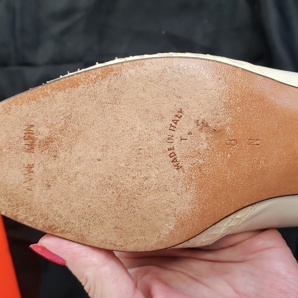 Anne Klein Whips Kid Leather Ivory 1" Heel Flats 8N Snake Look In Original Box - Picture 11 of 14